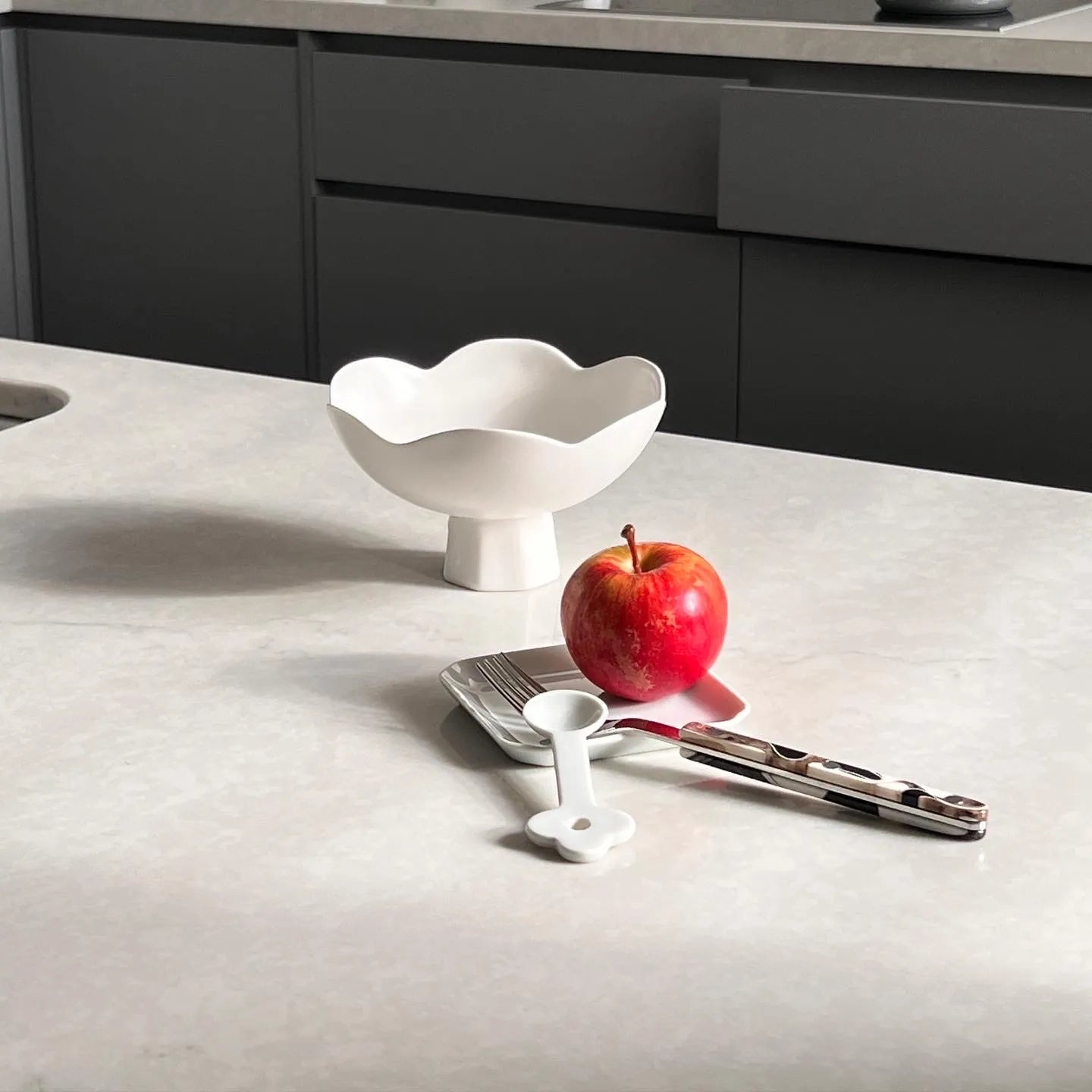 Tulip Bowl White – Seok Jun Yoon (3size)