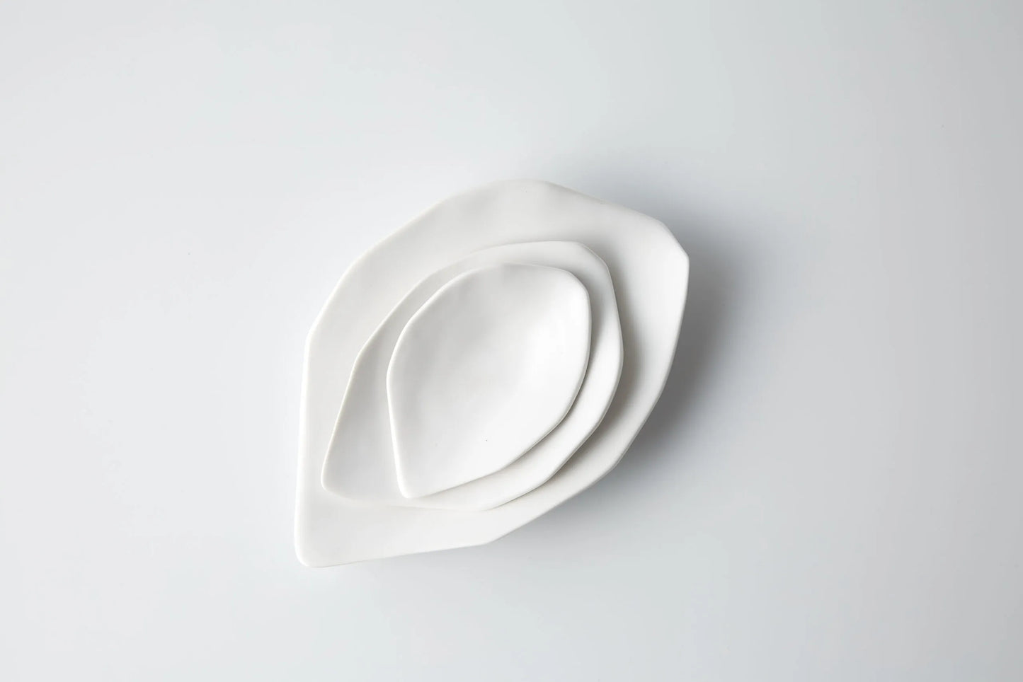 MUJAGI – Petal plate (Matt) S,M,L