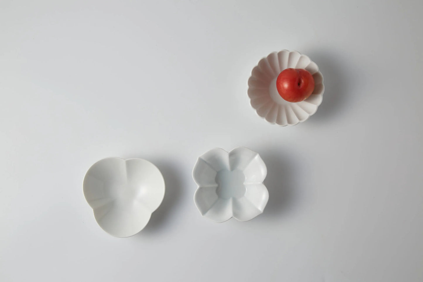 MUJAGI – Flower 04 tiny plate (Gloss)