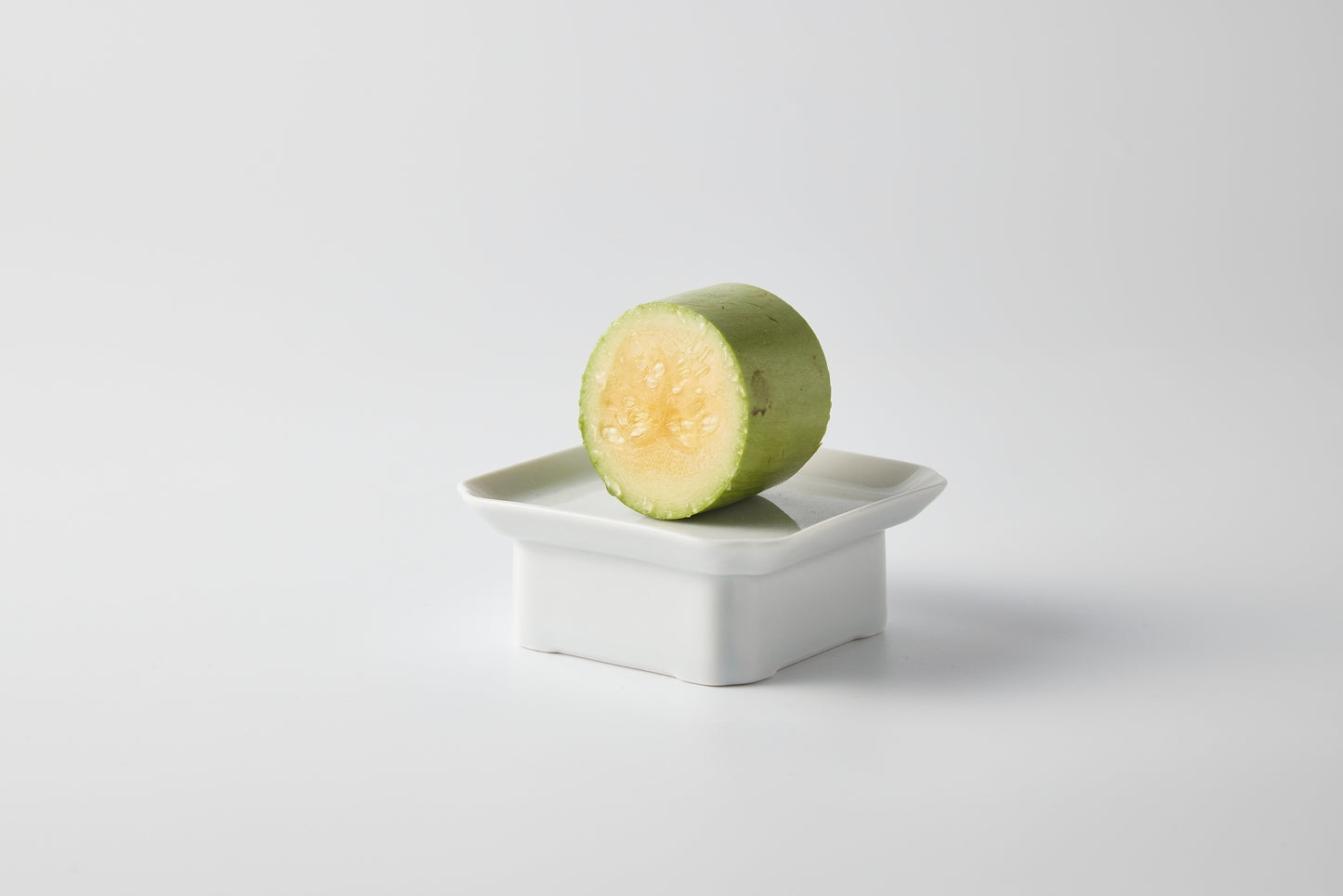 MUJAGI – Square plate S-soban (Gloss)