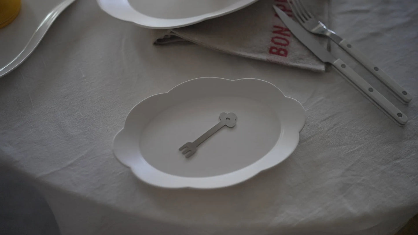 Cloud Oval Plate(3 Sizes) | Aria Workroom