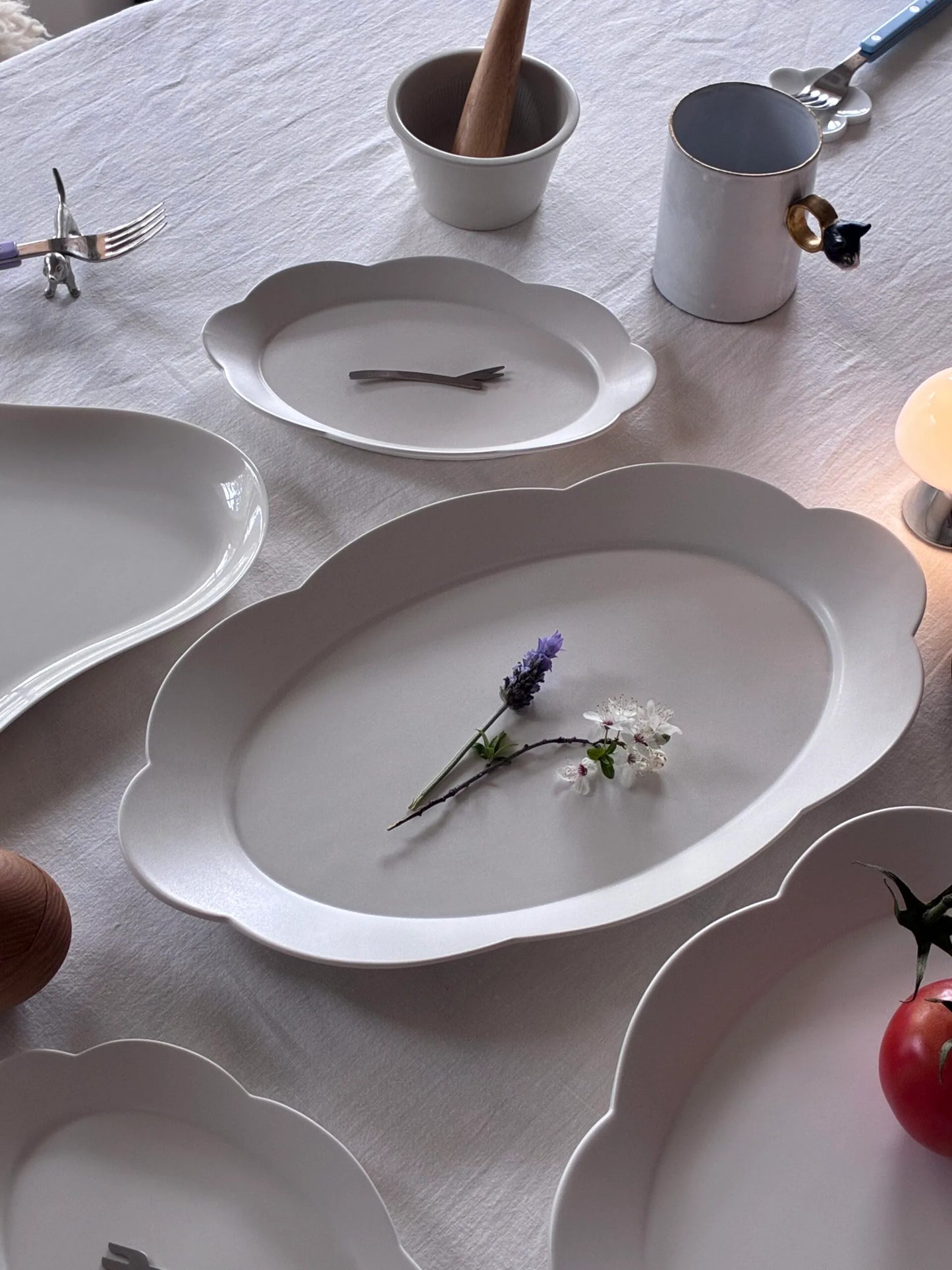 Cloud Oval Plate(3 Sizes) | Aria Workroom