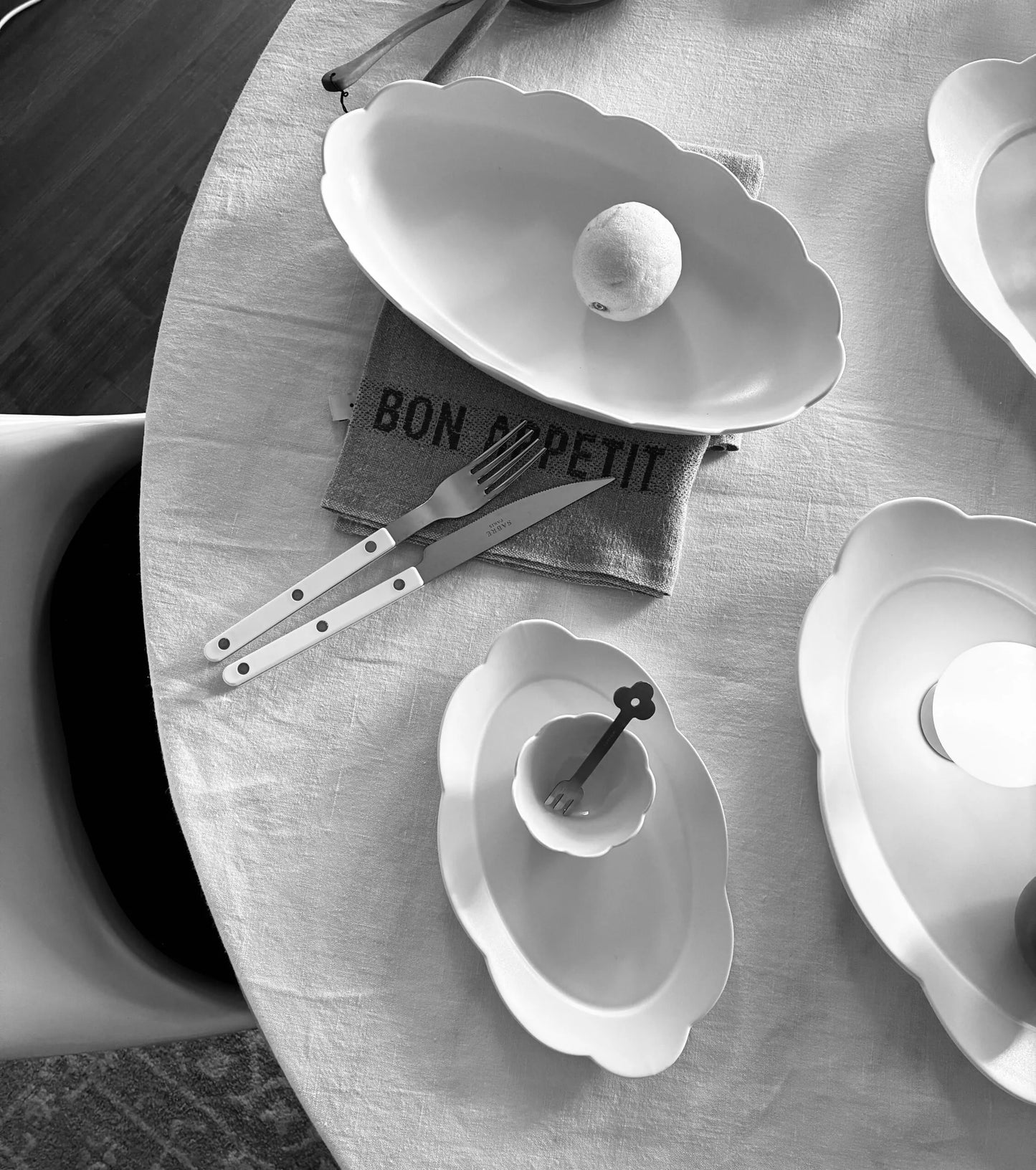 Cloud Oval Plate(3 Sizes) | Aria Workroom