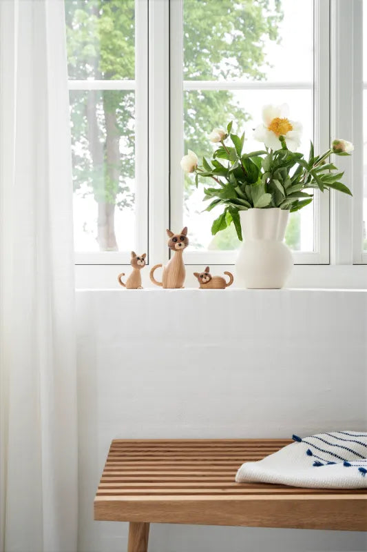 Spring Copenhagen Hope the Kitten figurine