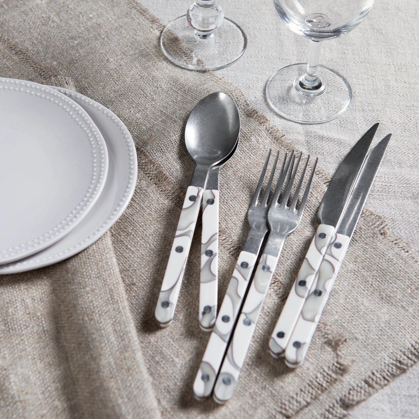 NEW Sabre Bistrot Dune cutlery set – 4 Pieces Dune Ivory
