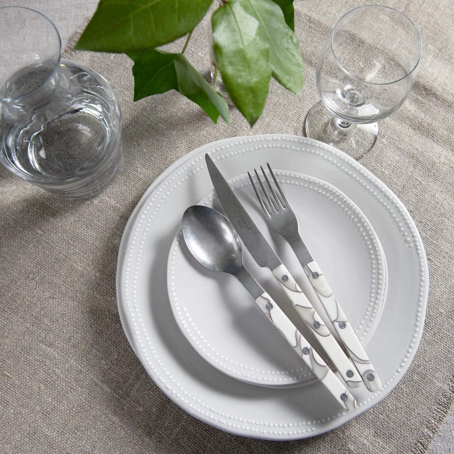 NEW Sabre Bistrot Dune cutlery set – 4 Pieces Dune Ivory
