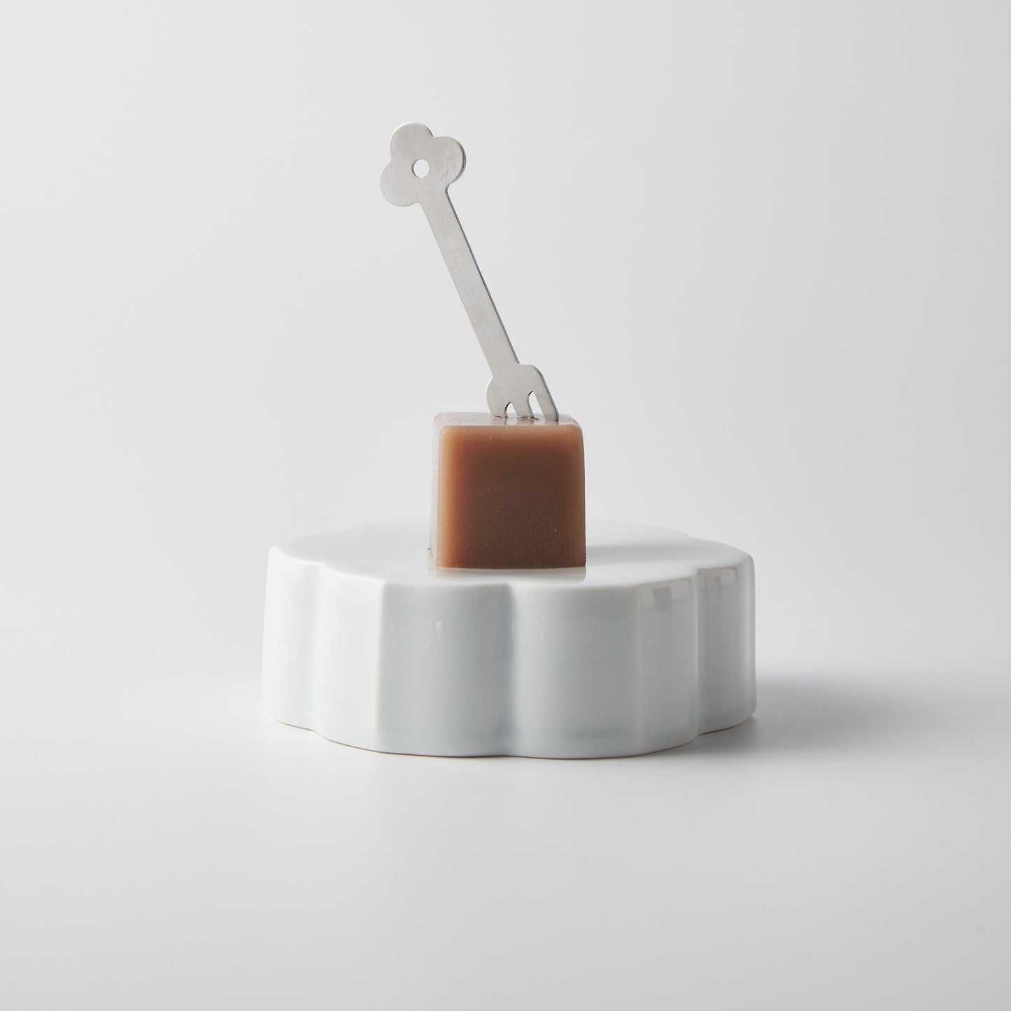 MUJAGI – Flower 06 flat plate(Gloss)